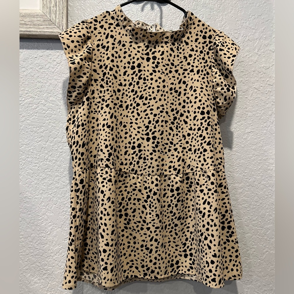 Short Ruffle Sleeve Top
